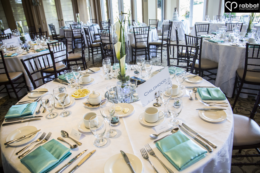 Aqua and white table settings at King Valley Golf Club